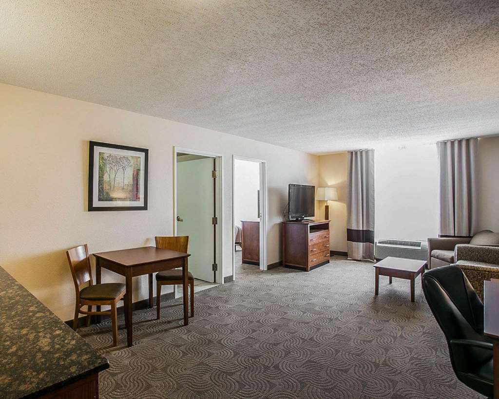 Comfort Inn & Suites Santee I-95 Oda fotoğraf